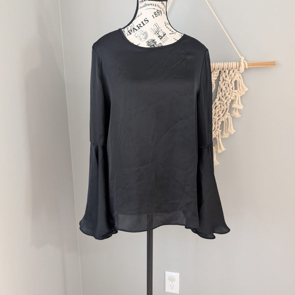 Banana Republic Black Bell Sleeve Blouse Satin XS - Picture 7 of 9